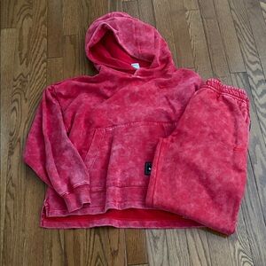 Nike Red Sweatshirt & pants. Sweatshirt youth large/ pants youth medium.